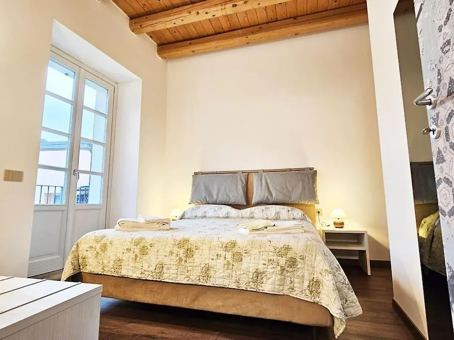 Plaza Deluxe Modern Center House - View Como Lake - Top Privacy